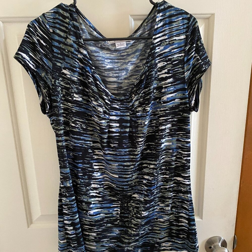 Liz Claiborne Short Sleeve Blouse.